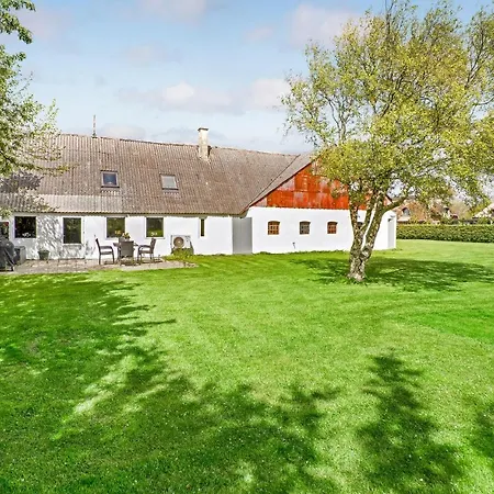 Amazing In Bredebro With 3 Bedrooms And Wifi Hébergement de vacances *