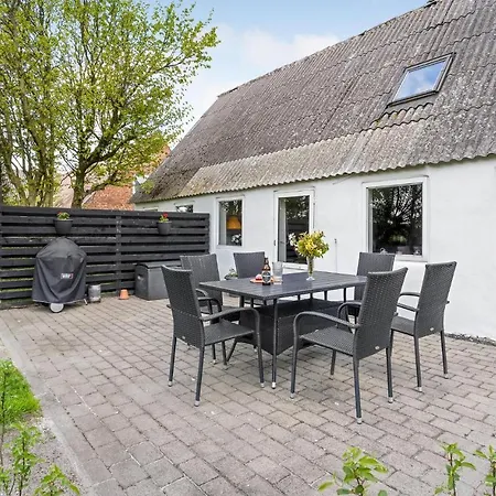 Amazing In Bredebro With 3 Bedrooms And Wifi * Ballum