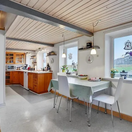 Hébergement de vacances Amazing In Bredebro With 3 Bedrooms And Wifi