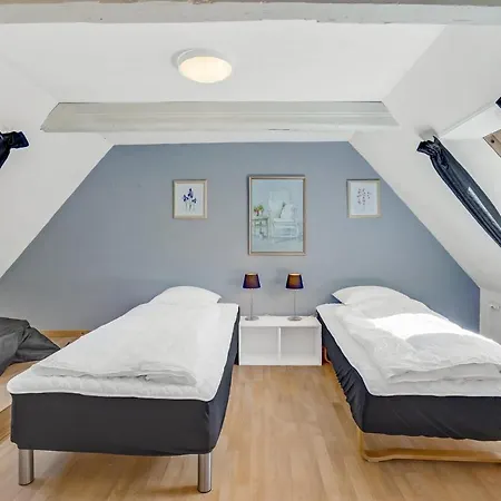 Amazing In Bredebro With 3 Bedrooms And Wifi *