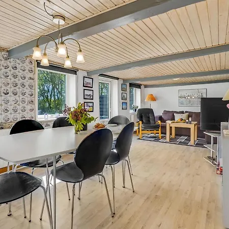 Amazing In Bredebro With 3 Bedrooms And Wifi Ballum